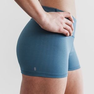 Nobull Project Mid-Rise Spandex Shorts 2”